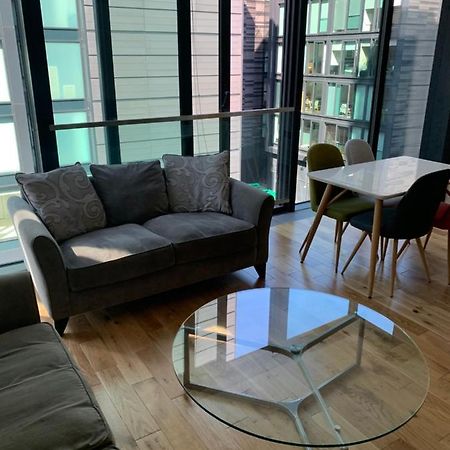 Quartermile 1 Bedroom Apartment - With Free Parking Included エディンバラ エクステリア 写真